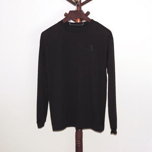 Under Armour black long sleeve pullover shirt